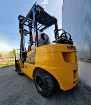LPG Forklifts 2024  Hyundai 30L-9A (2)