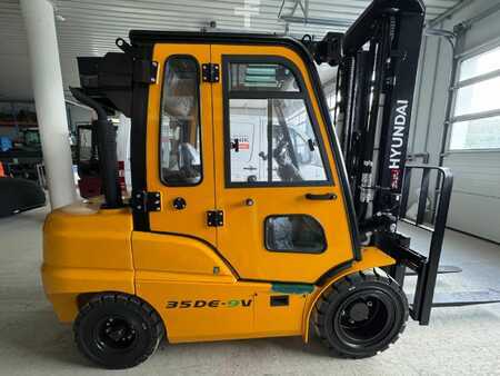 Dieselový VZV 2025  Hyundai 35DE-9V (1)