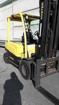 Eléctrica de 4 ruedas 2017  Hyster J5.0 XN (1)