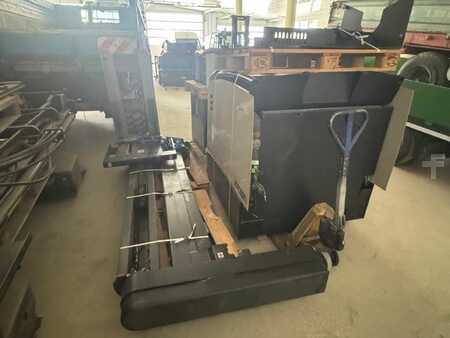 Kääntökelkkatrukki 2013  Crown TSP6500 (8)