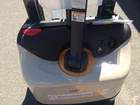 Hochhubwagen 2025  Crown WF 3000 1.2 TF (3)