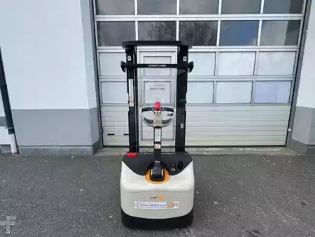 Hochhubwagen 2026  Crown WF 3000 1.2 2600 (3)