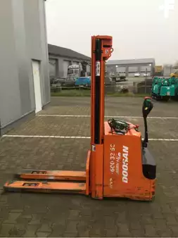 Pinontavaunu 2018  Doosan LEDS 16 I (2)