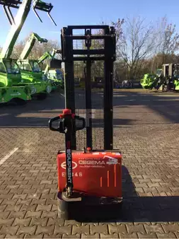 Apilador eléctrico 2022  EP Equipment ESL122 (3)