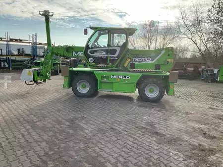 Chariots télécopiques rotatifs 2024  Merlo R40.18 S (2)