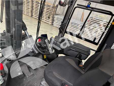 Dieselový VZV - Kalmar DCG150-6 (5)