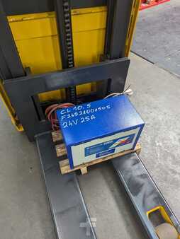 Pallet Stackers 2007  OM CL10,5 (7)