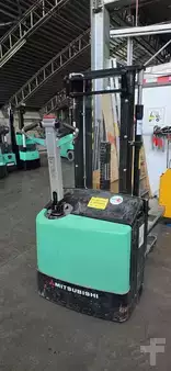 Pallestabler 2012  Mitsubishi SBP12N (2)
