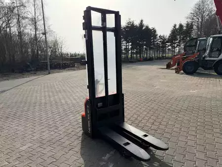 Stacker pedestre 2026  Noblelift PSE 12 B (8)