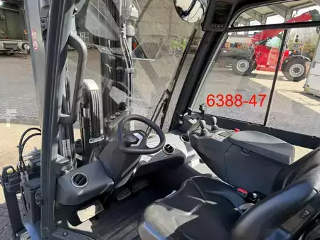 Chariots électriques à 4 roues 2023  Linde E 30 L 01 (10)
