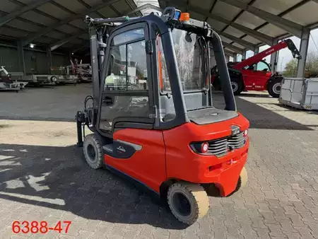 Chariots électriques à 4 roues 2023  Linde E 30 L 01 (3)