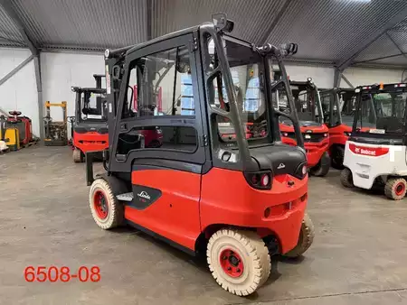 Eléctrica de 4 ruedas 2023  Linde E 50 HL 01 (3)