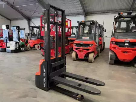 Stapelaars 2026  Noblelift PSE 12 B (1)