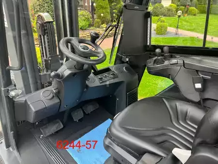 Chariots élévateurs diesel 2016  Linde H 35 D 02 EVO (10)