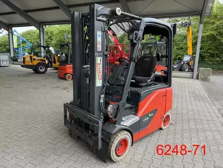 Carrelli elettrici 4 ruote 2022  Linde E 20 PH -02 (1)