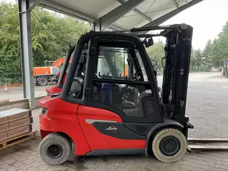 Gas truck 2022  Linde H 35 T 01 (1)