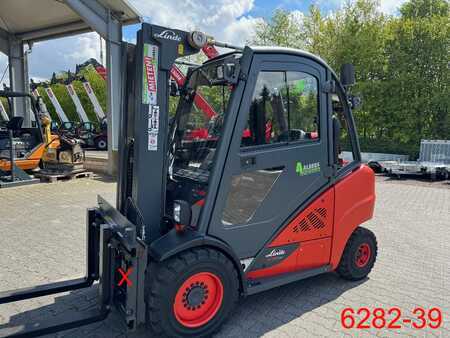 Gázüzemű targoncák 2015  Linde H 35 T 02 EVO (1)