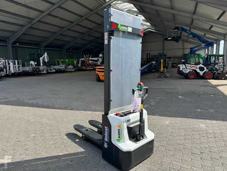 Stoccatori 2025  Bobcat LSM 12 N -7 (1)
