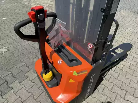 Ledstaplare gå 2026  Noblelift SWB 130 D (9)