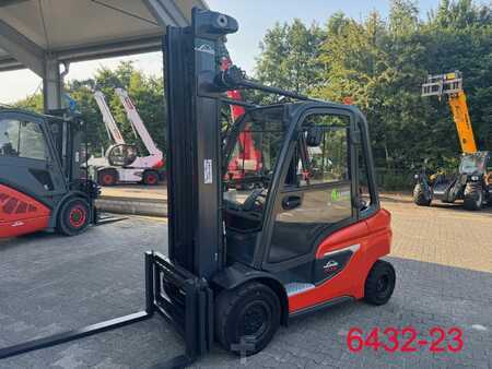 Carrelli elevatori GPL 2020  Linde H 30 T 01 (1)