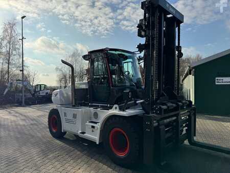 Empilhador diesel 2025  Bobcat D 160 S 9 (7)