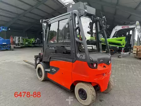 Elektro čtyřkolový VZV 2021  Linde E 50 HL 01 (3)