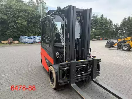 Elektro čtyřkolový VZV 2021  Linde E 50 HL 01 (8)