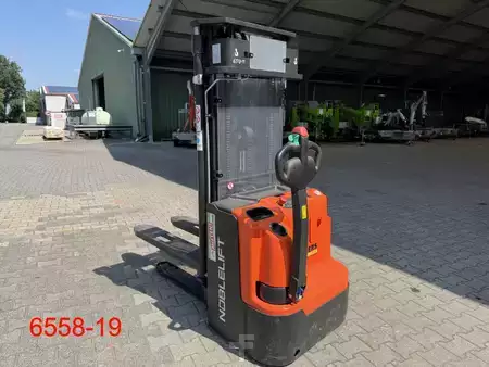 Stacker pedestre 2025  Noblelift PS 16 L (3)