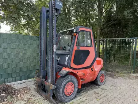 Diesel truck 2011  Linde H45D-05 (1)