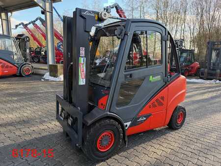 Gázüzemű targoncák 2018  Linde H 35 T 02 EVO (1)