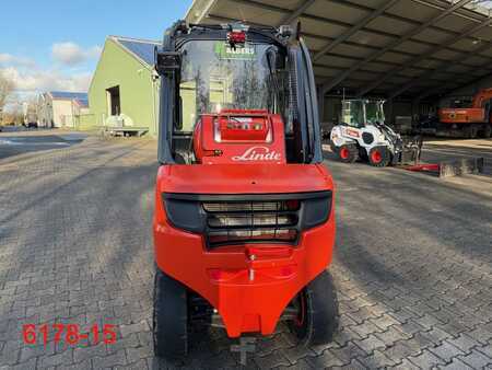 Gázüzemű targoncák 2018  Linde H 35 T 02 EVO (4)