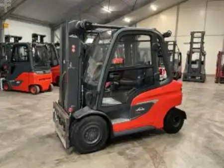 LPG Forklifts 2022  Linde H 35 T 01 (1)