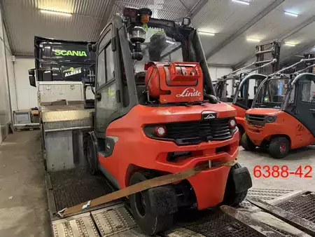 LPG heftrucks 2022  Linde H 35 T 01 (5)