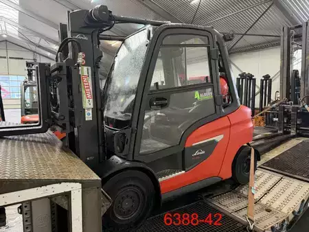 LPG heftrucks 2022  Linde H 35 T 01 (8)
