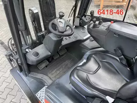 Eléctrico - 4 rodas 2023  Linde E 35 L 01 (10)