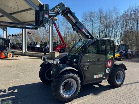 Sollevatori telescopici rigidi 2025  Magni TH 3.6 Black Edition (3)