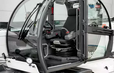 Sollevatori telescopici rotativi 2025  Bobcat TR 50.180 V R2 (3)
