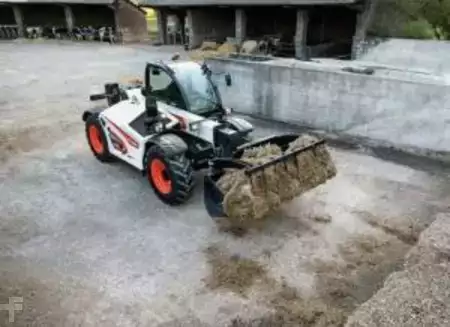 Manipulador fijo 2025  Bobcat TL 30.60 AGRI* niedrige Kabine (1)