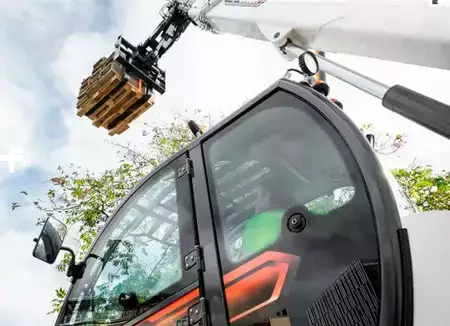 Sollevatori telescopici rotativi 2026  Bobcat TR 50.250 (2)