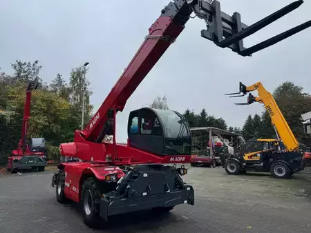 Sollevatori telescopici rotativi 2025  Magni RTH 6.26 (8)