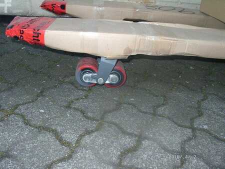 Electric Pallet Trucks 2018  Q-Lift EMP1200Li (2)