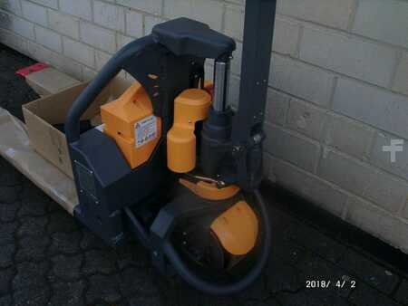 Electric Pallet Trucks 2018  Q-Lift EMP1200Li (3)