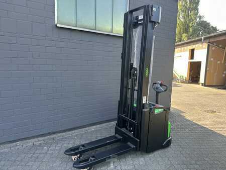 Gerbeurs 2025  Cesab S216L (3)