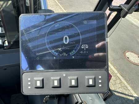 Dieselstapler  Kalmar DCG160-6T (8)