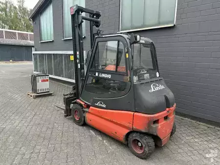 Elektro 4 Rad 2010  Linde E25-03 (2)
