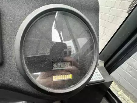 Elektro 4 Rad 2010  Linde E25-03 (5)