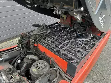 Elektro 4 Rad 2010  Linde E25-03 (6)