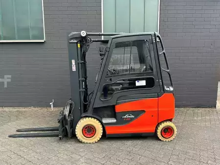 Elektro 4 Rad 2016  Linde E25H-01-600 (1)