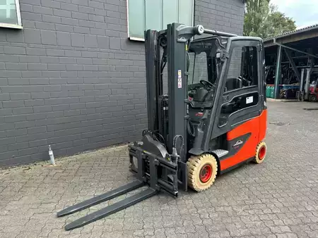 Elektro 4 Rad 2016  Linde E25H-01-600 (4)