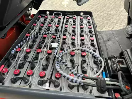 Elektro 4 Rad 2016  Linde E25H-01-600 (7)